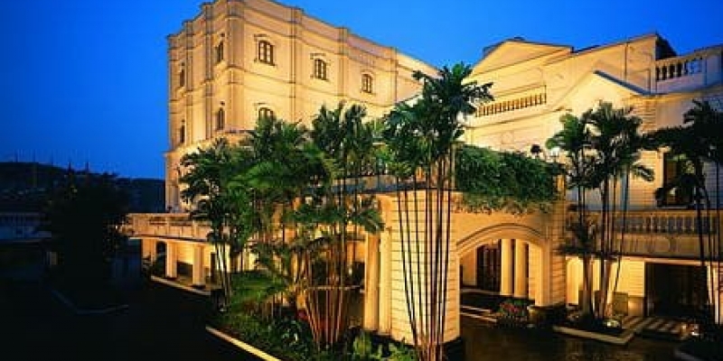 Experience royalty by staying is one of these magnificent heritage hotels of India
